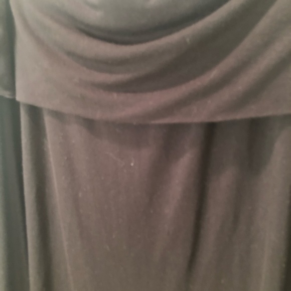 Black maxi skirt - Picture 2 of 3